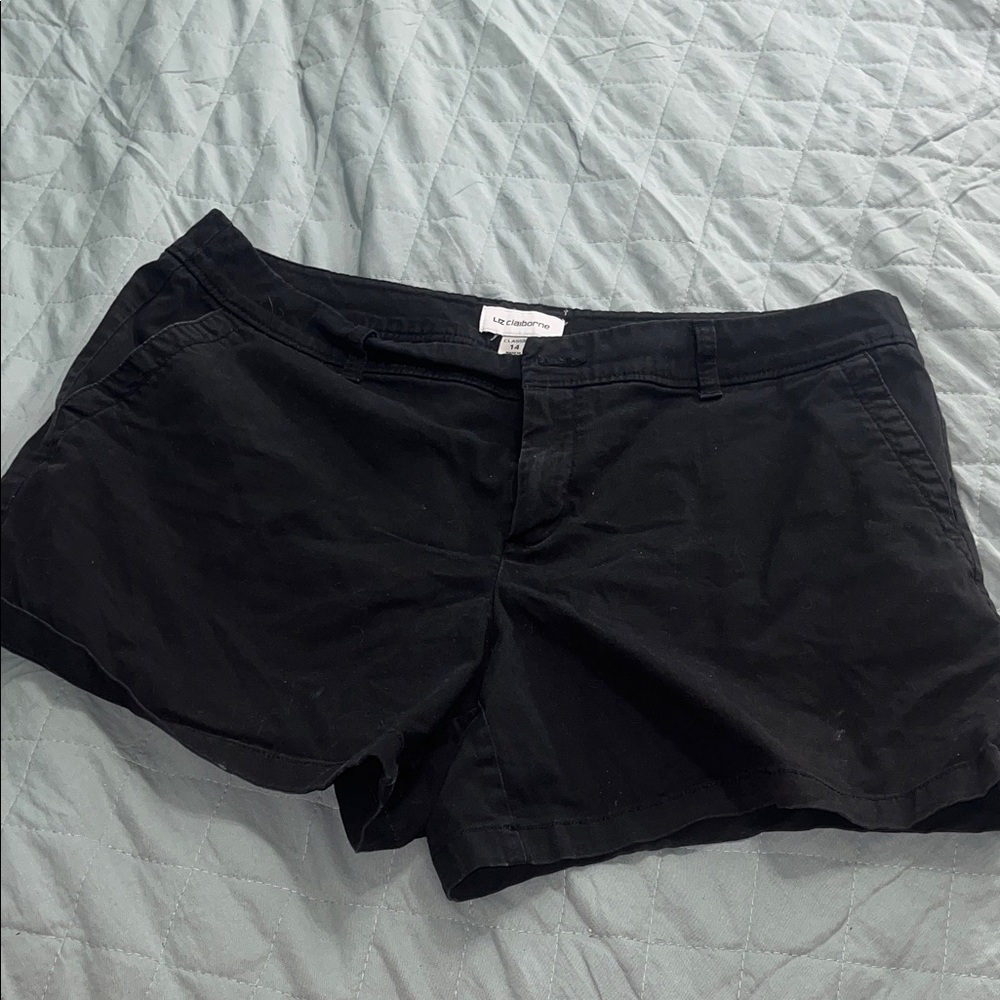 Liz Claiborne Women's Black Shorts size 14